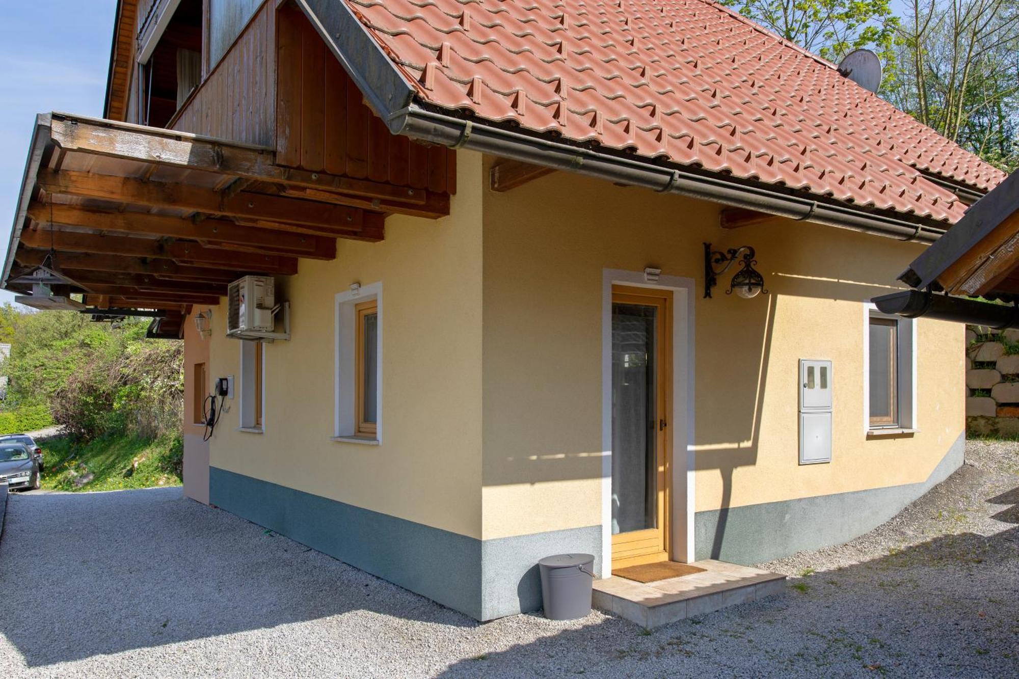 Quiet Family House Butterfly Place Dob Екстериор снимка