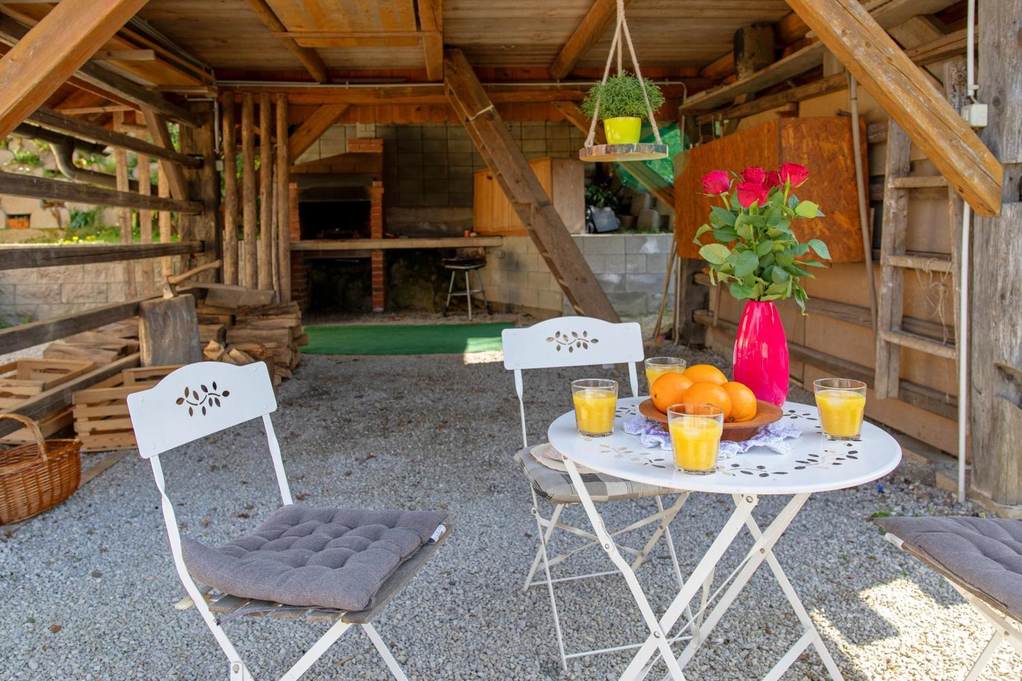 Quiet Family House Butterfly Place Dob Екстериор снимка