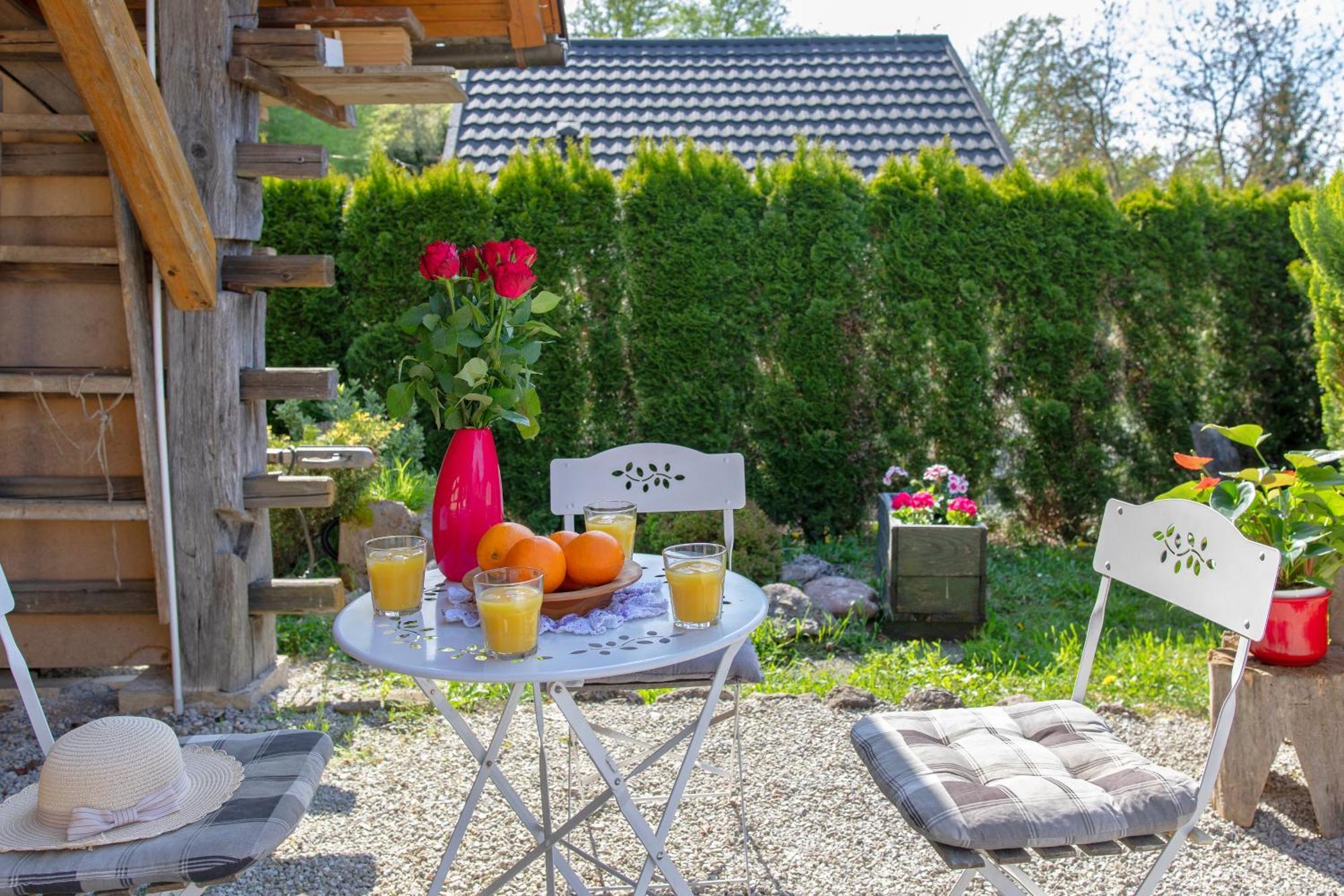 Quiet Family House Butterfly Place Dob Екстериор снимка